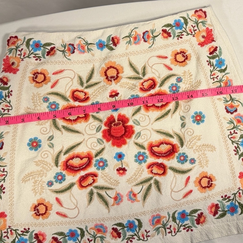 Women’s Mini Vintage Skirt with Floral Embroidered design Size Small - Picture 5 of 10